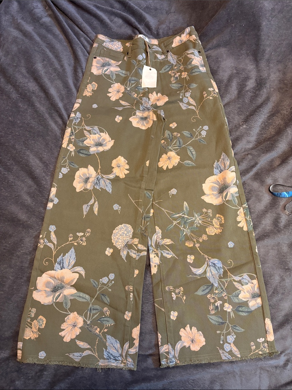 easel Olive Green Floral Wide-Leg Pants